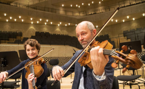 Portraitfotos der Musiker der Elbphilharmonie in Hamburg